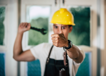 Eagles Crew team carrying out MEP maintenance services in Deira Dubai