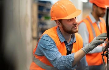 Commercial HVAC maintenance for office building Dubai